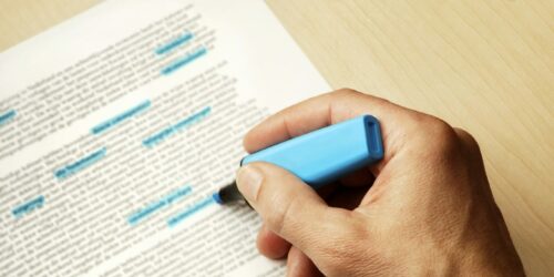 Które artykuły biurowe warto mieć w zapasie?